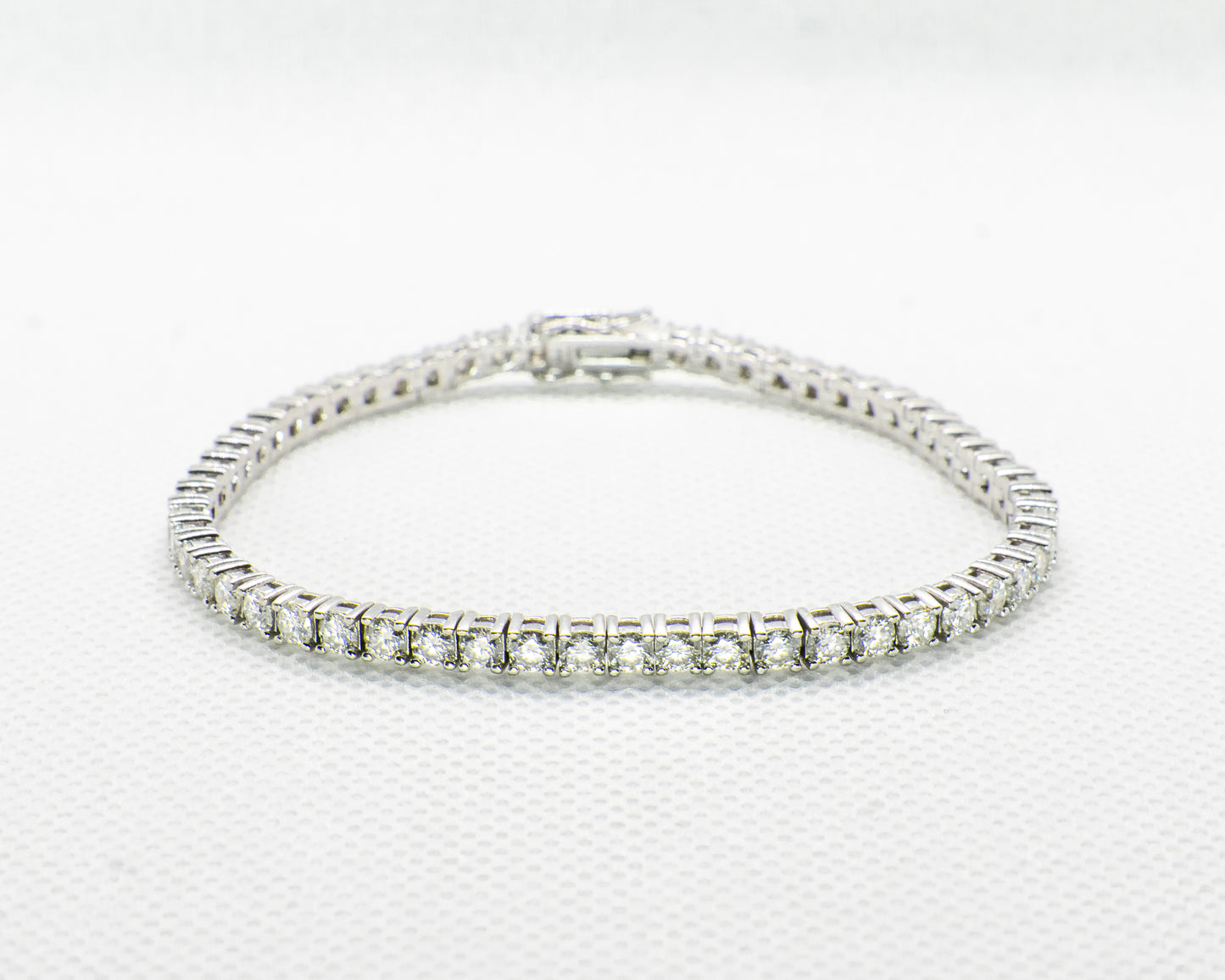 La Rivière - El brillo eterno de la Moissanita