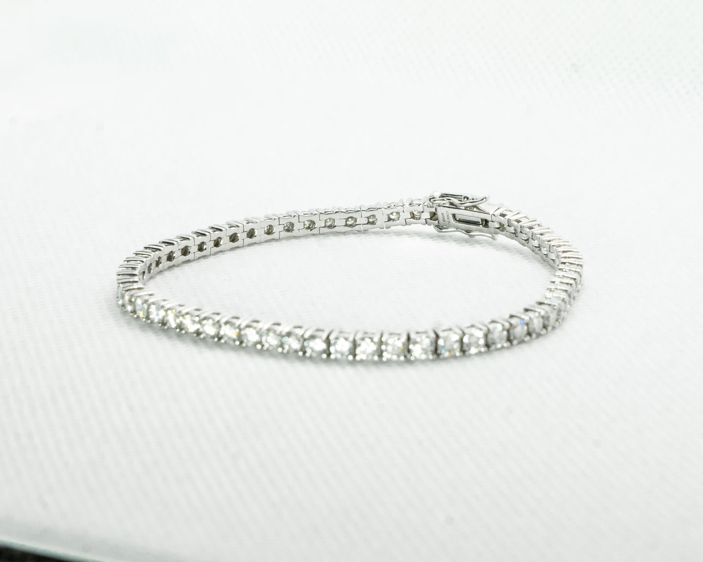 La Rivière - El brillo eterno de la Moissanita