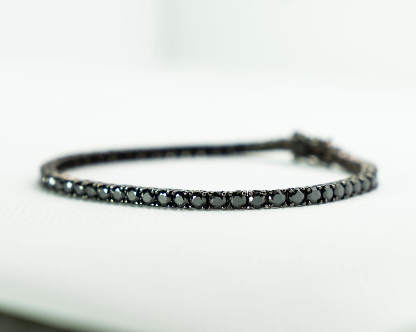 La Rivière - El brillo eterno de la Moissanita